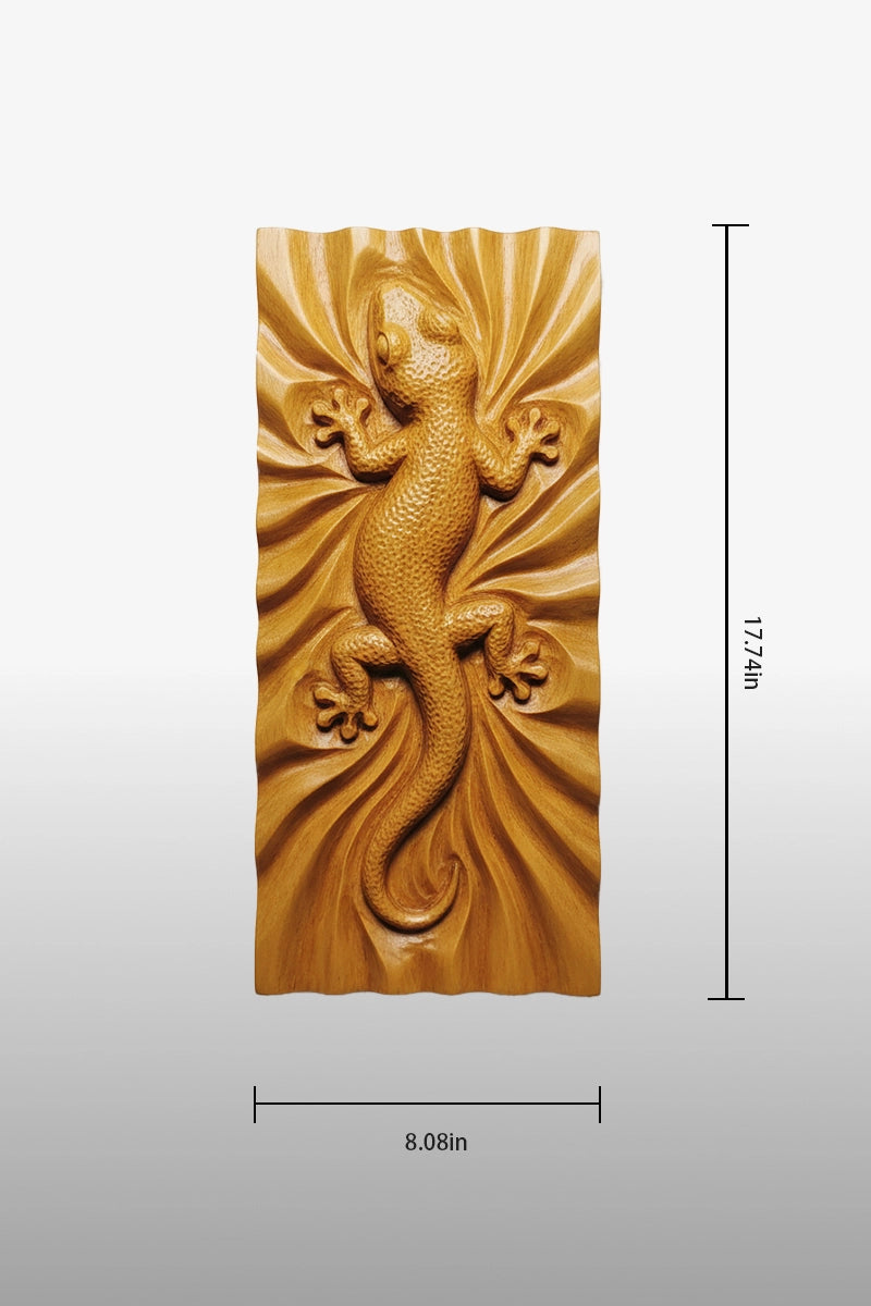 Gecko camphor wood wall art dimensions, 8.08 inches wide by 17.74 inches tall
